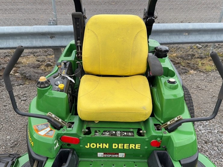 john-deere-z830a-image-6