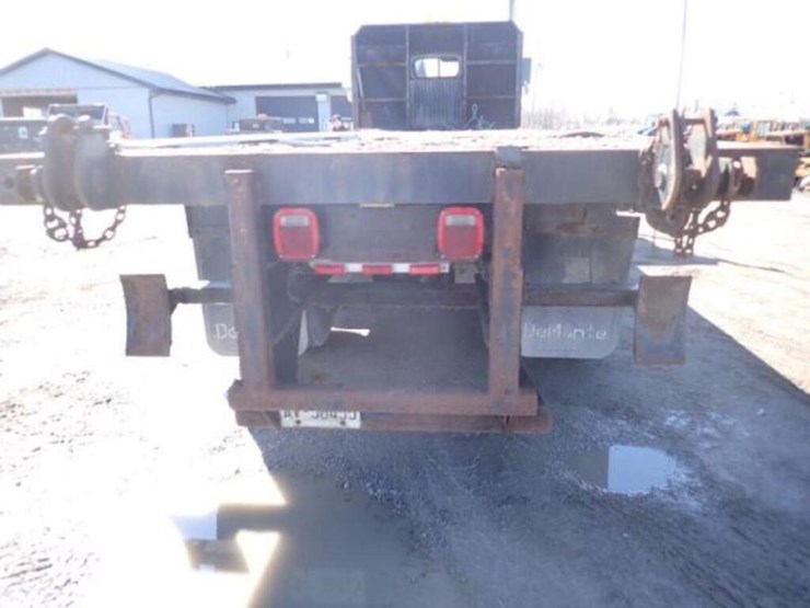 2001-freightliner-fld112-image-50