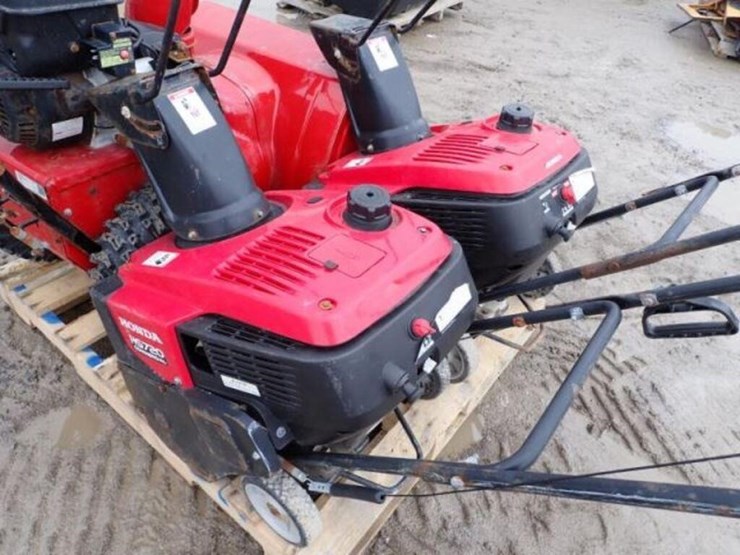 qty-of-(3)-snowblowers-image-5