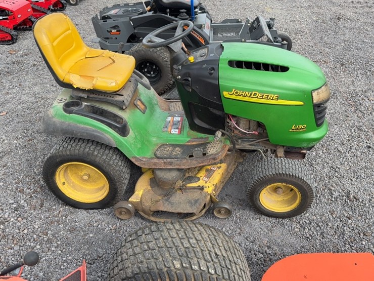 john-deere-l130-image-4