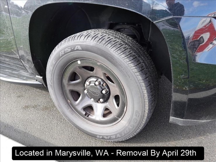 2017-chevrolet-tahoe-image-12