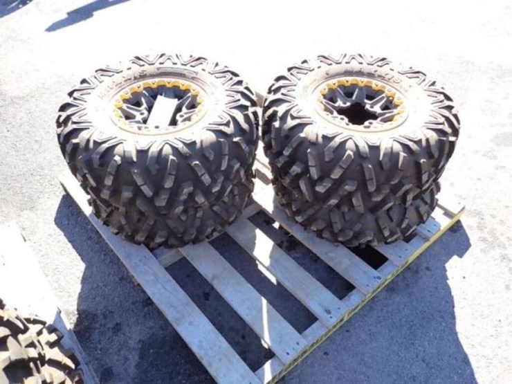 qty-of-(4)-maxxis-big-horn-2.0-side-by-side-image-3