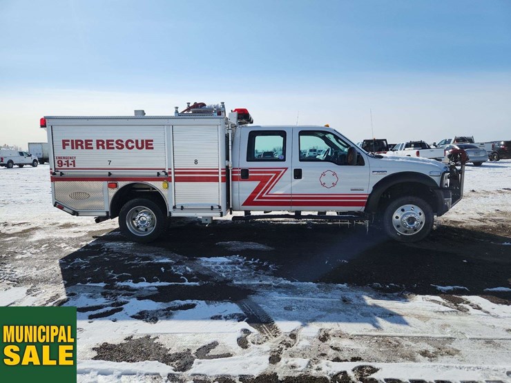 2005-ford-f550-image-8