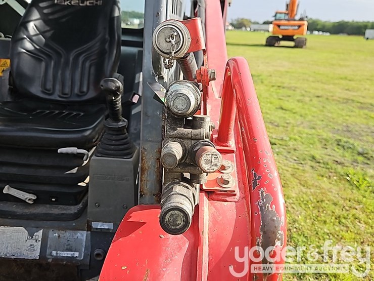 takeuchi-tl8r-image-13