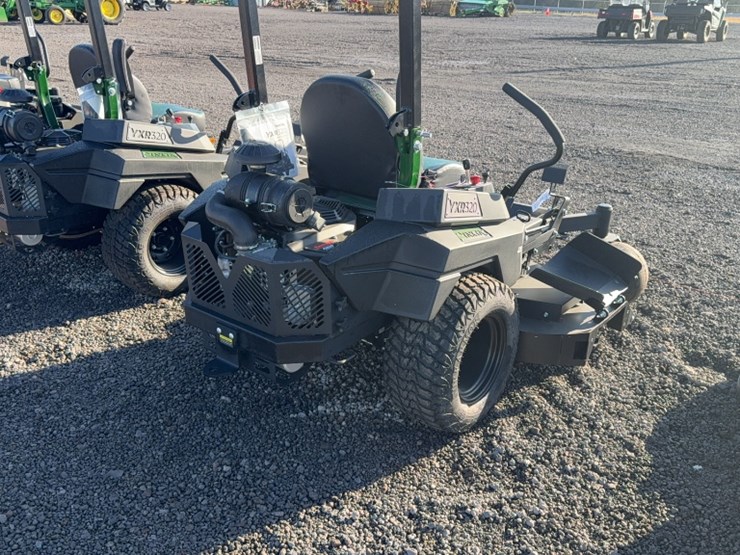 #4032-•-yakta-yxr-320-zero-turn-mower-image-8