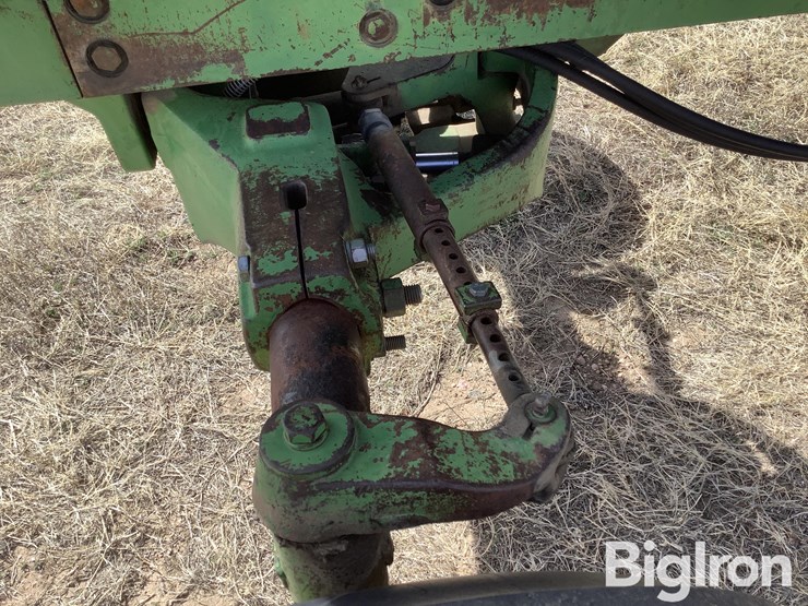 1970-john-deere-4520-image-17