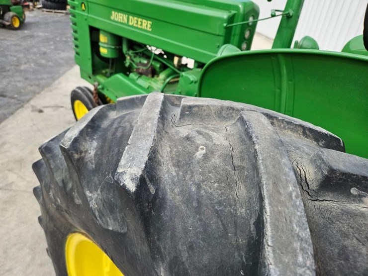 1950-john-deere-model-a-image-37