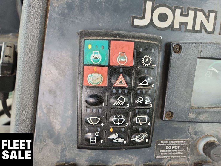 2014-deere-410k-image-19