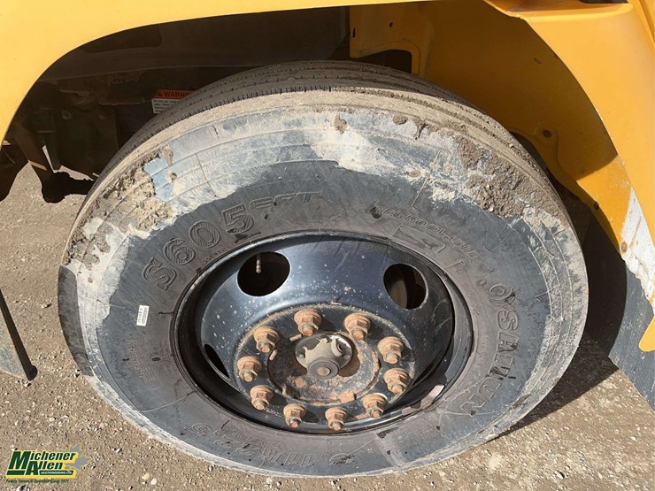 2006-freightliner-fs65-image-10