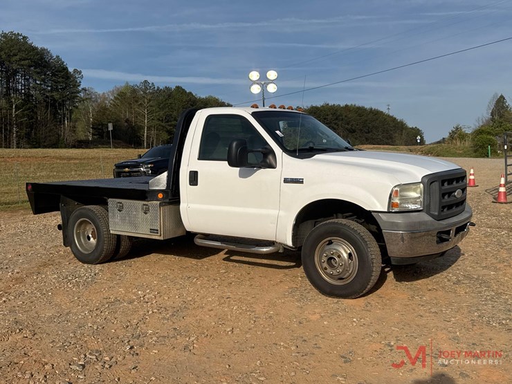 2005-ford-f350-image-2