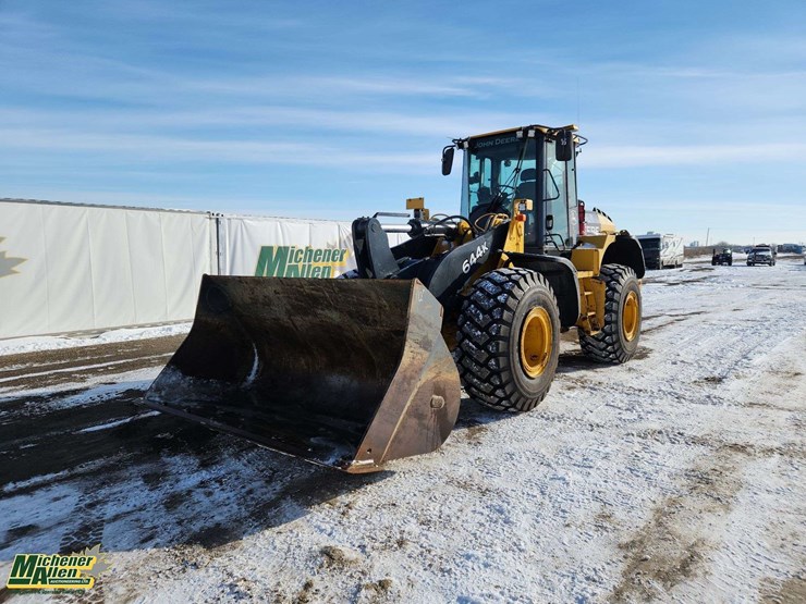 2015-deere-644k-image-1