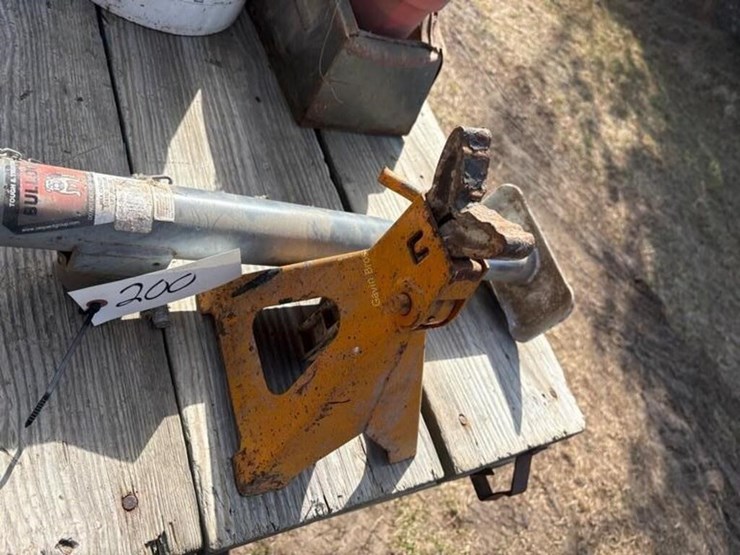 3000-lb-jack-&-jack-stand-image-3