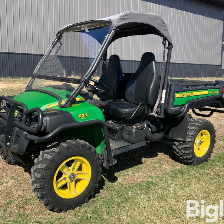 2011 JOHN DEERE GATOR