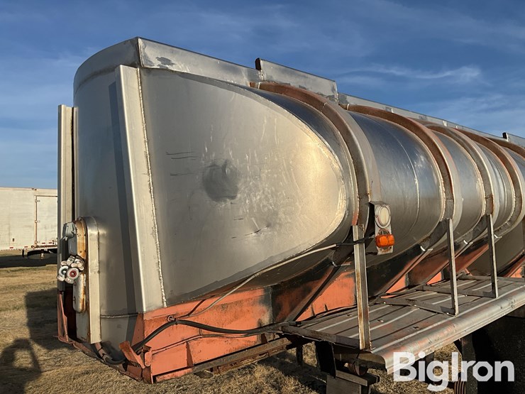 1960-fruehauf-trailer-image-10