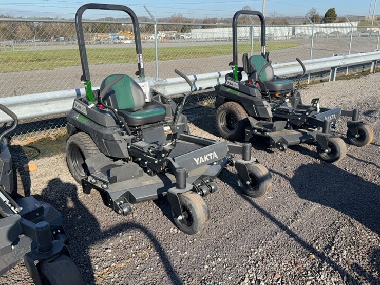#4029-•-yakta-yxr-320-zero-turn-mower-image-3