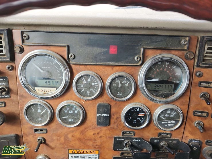 2008-peterbilt-340-image-8