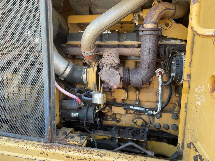 2008-caterpillar-553-image-45