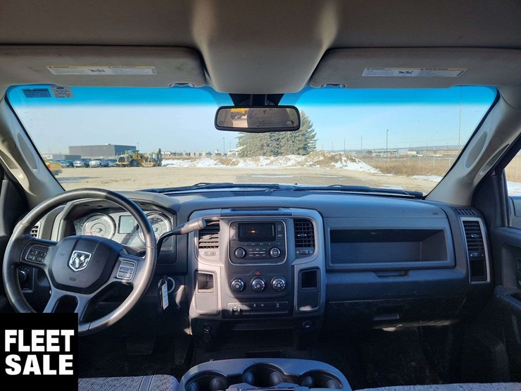 2018-dodge-3500-image-19