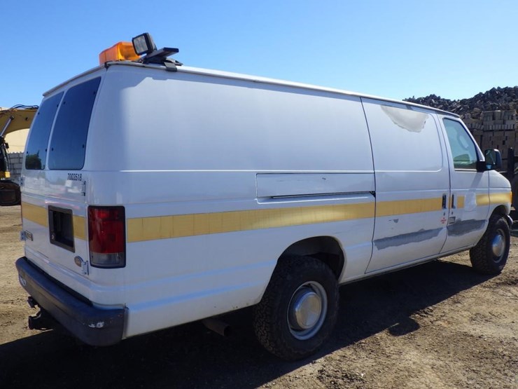 2006-ford-econoline-350-image-4