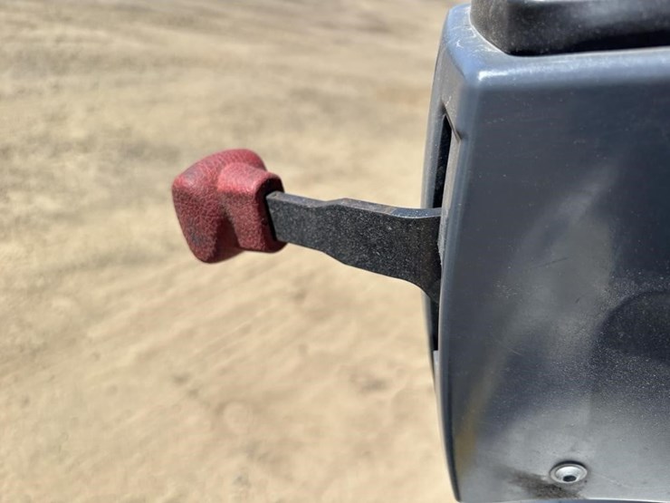 2020-bobcat-e10-image-32