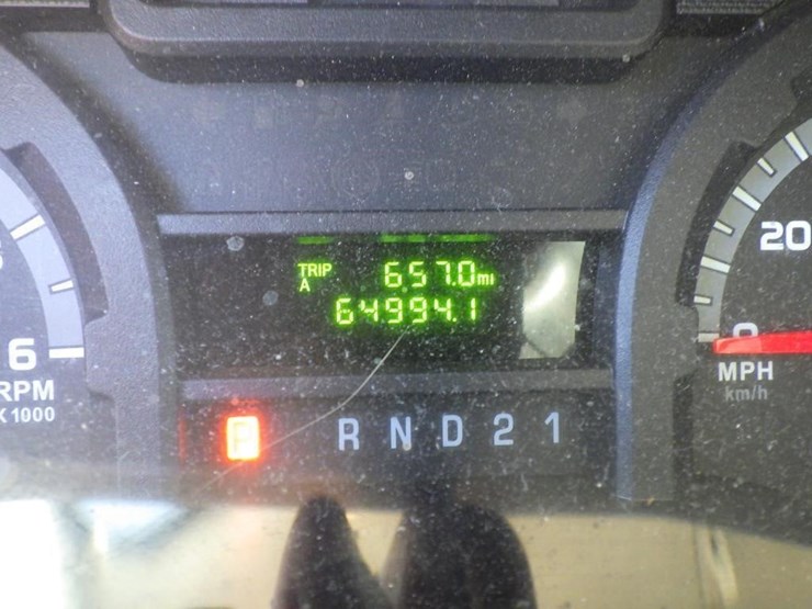 2013-ford-econoline-350-image-16