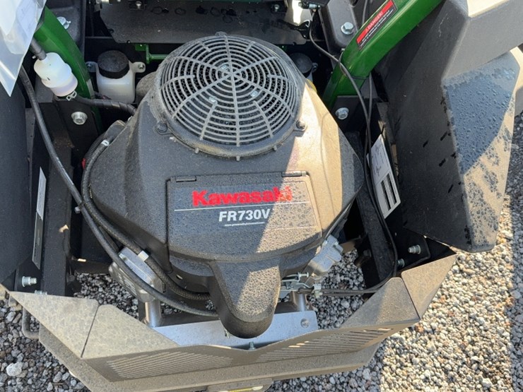 #4048-•-yakta-yxr-120-zero-turn-mower-image-9