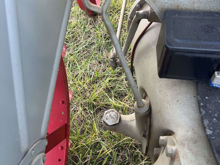 brand-new-never-used-1925-fordson-tractor-image-44