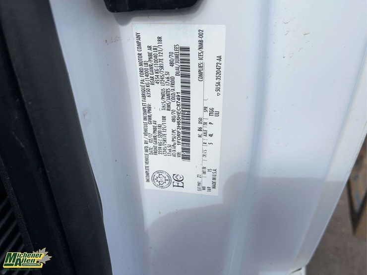 2017-ford-f350-image-24