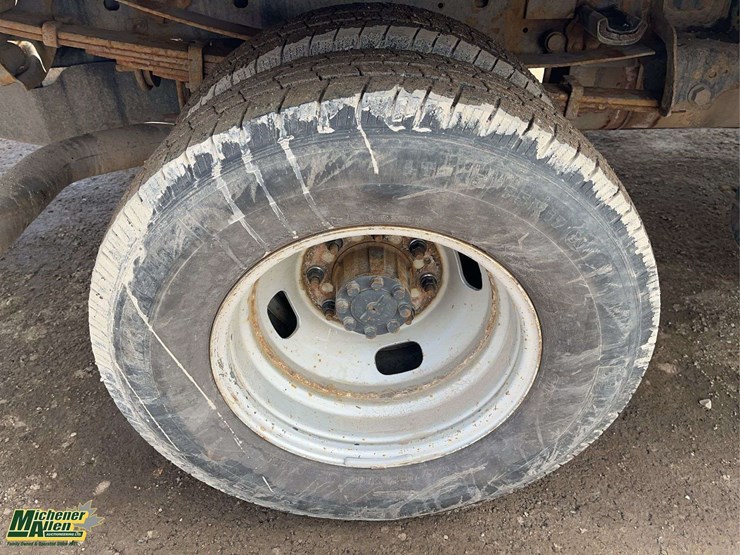 2017-ford-f350-image-11