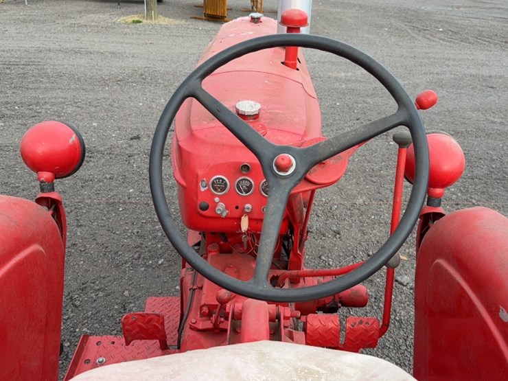 massey-ferguson-44-image-17