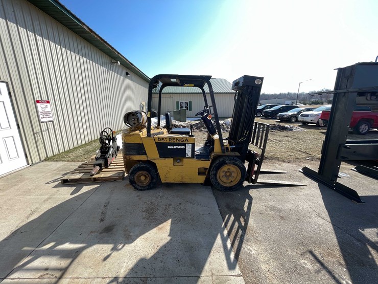 #352-•-daewoo-forklift-lp-(shawano,-wi)-image-4