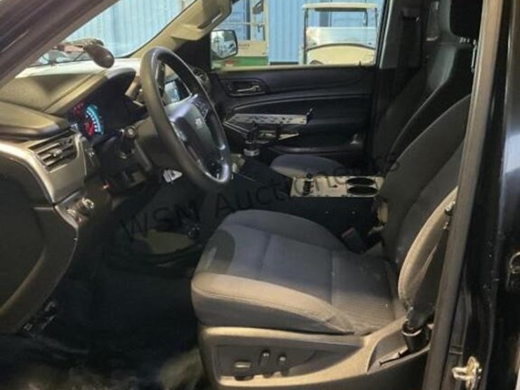 2019-chevrolet-tahoe-image-21