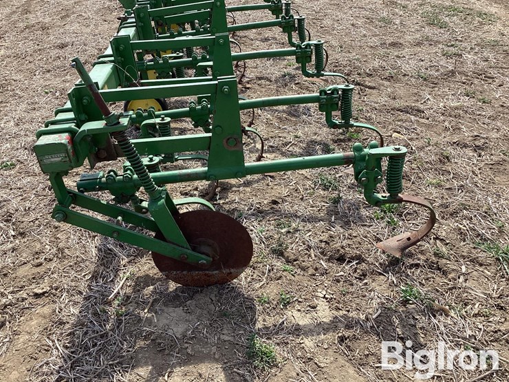 john-deere-6-image-12