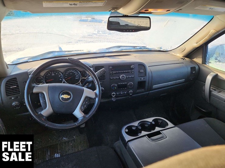 2011-chevrolet-silverado-1500-image-17