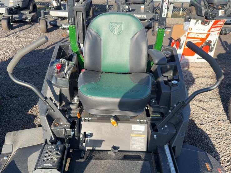 #4031-•-yakta-yxr-320-zero-turn-mower-image-6