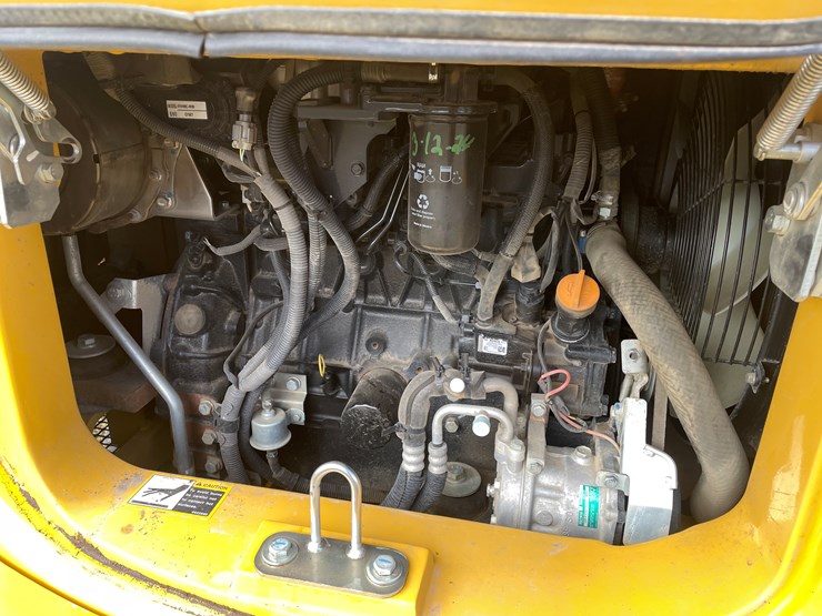 2020-deere-60g-image-32