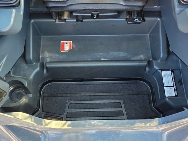 2023-deere-331g-image-48