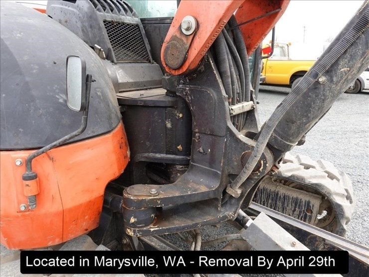 2015-kubota-kx080-4-image-3