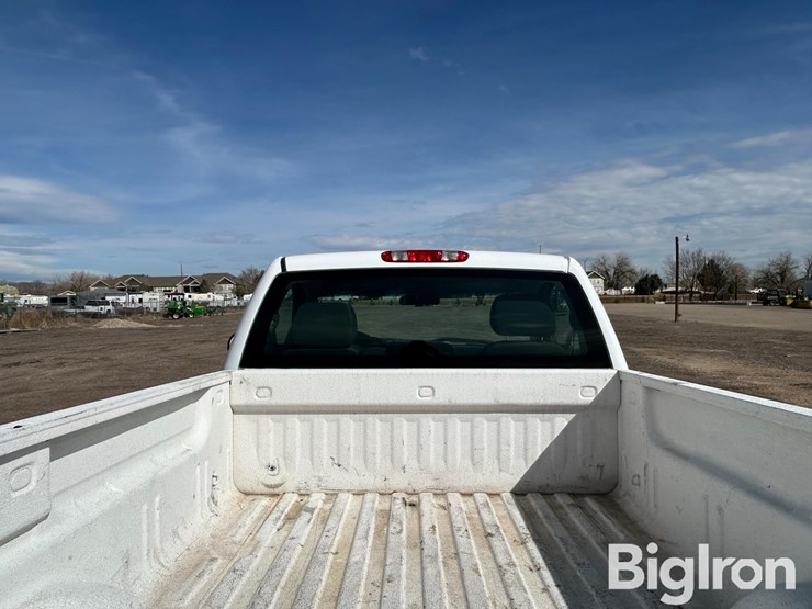2010-chevrolet-silverado-2500-image-17