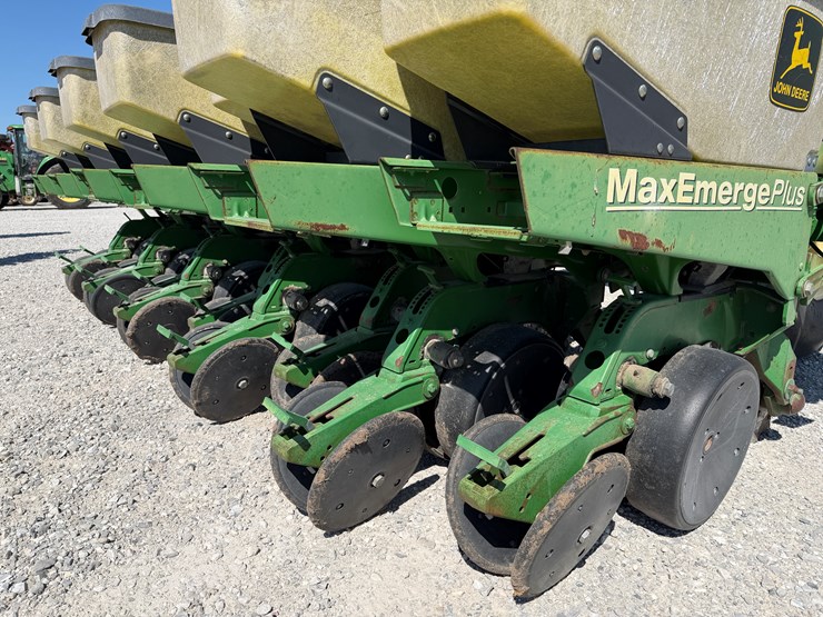 john-deere-1780-image-6