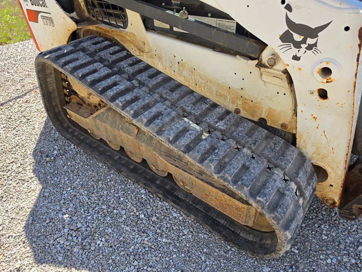 2019-bobcat-t770-image-22