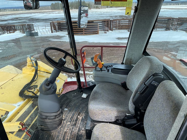 2011-new-holland-h8060-image-51