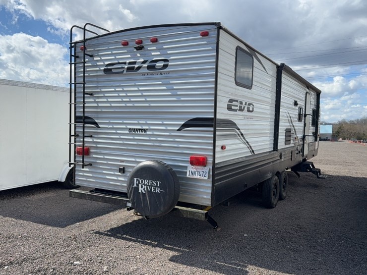 #3001-•-2021-forest-river-30'-bumper-pull-camper-image-10