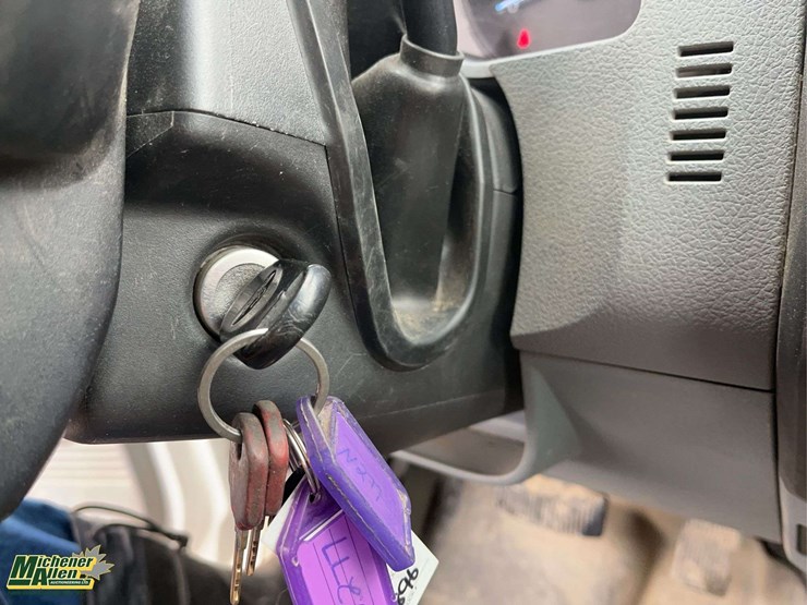 2011-ford-f250-image-21