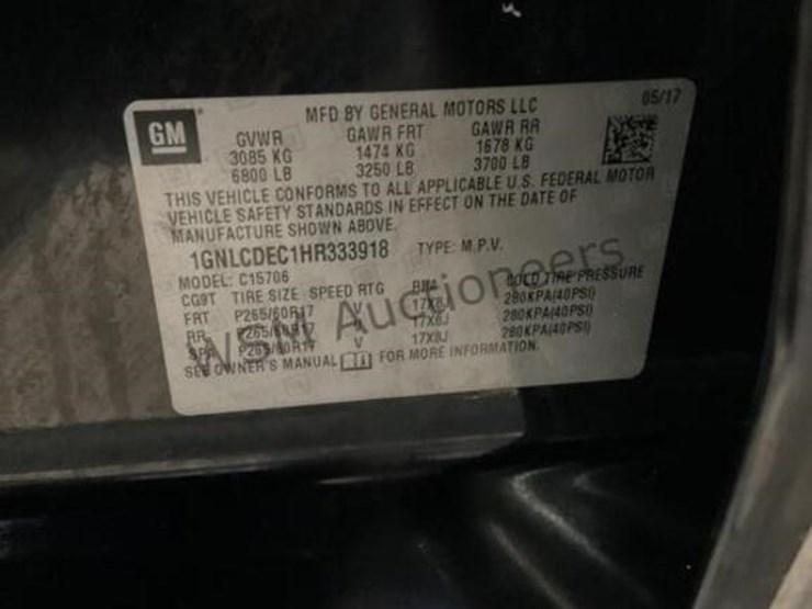 2017-chevrolet-tahoe-image-15