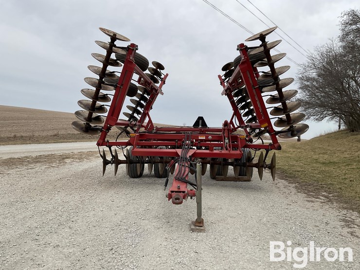 case-ih-3950-image-2