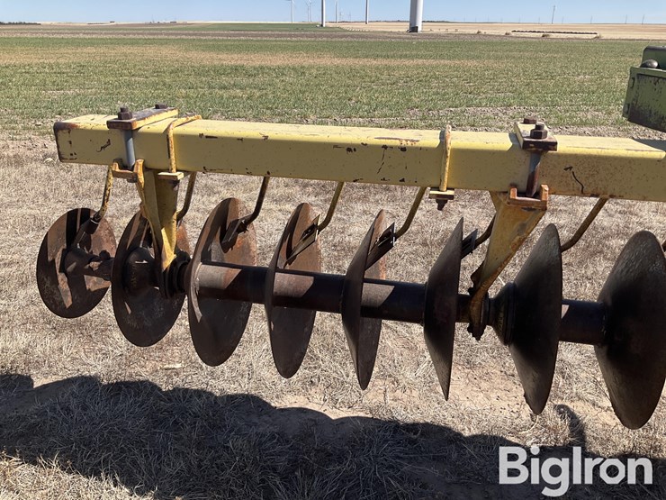 john-deere-340-image-18