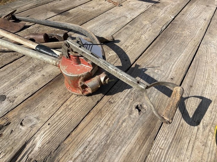 fuel-pump.-maul-heads,-axe-image-2