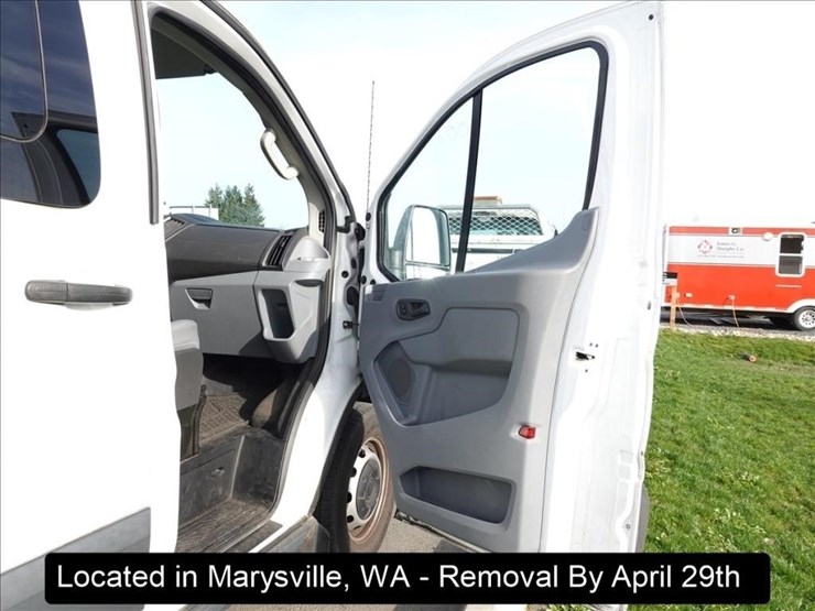 2015-ford-transit-image-21