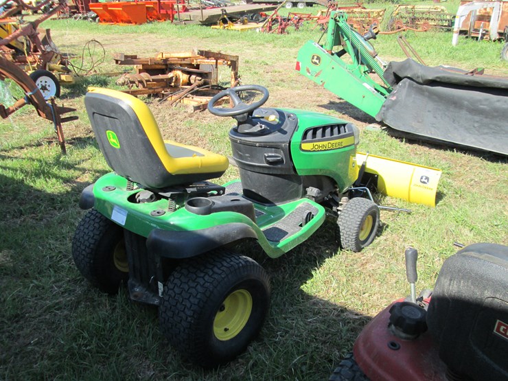 john-deere-d130-image-3